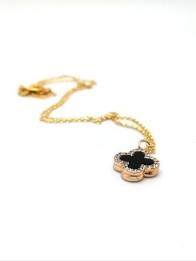 Alhambra Reversible Clover Pendant Necklace - Unbranded